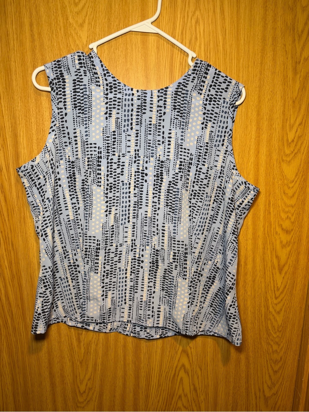 Karen Scott Sleeveless Top Womens Large Polyester Pattern Button Back Blue Spot